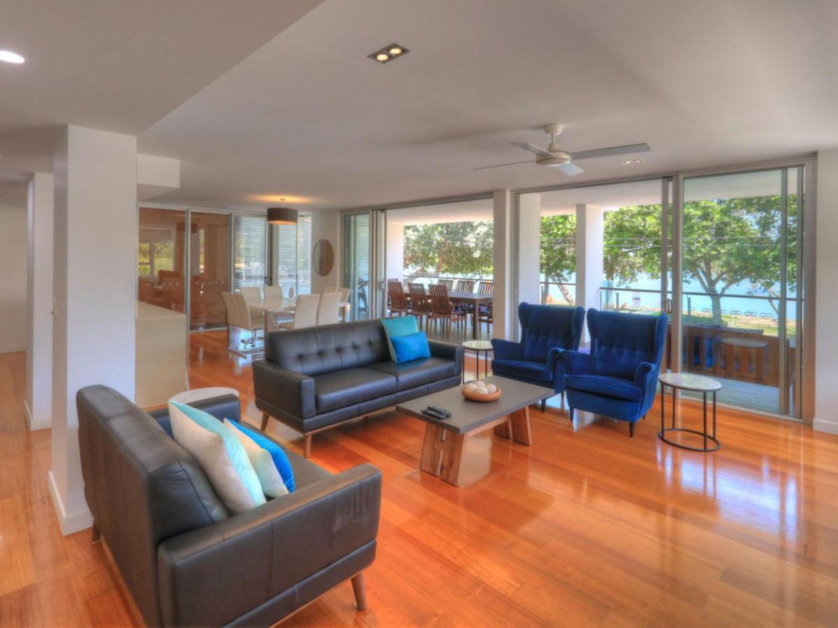 Maggies Beachfront Apartment 10 Horseshoe Bay Exterior photo